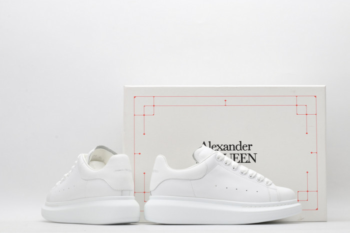 ALEX MCQU SNEAKER