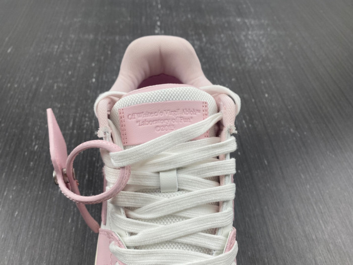OFW SNEAKER