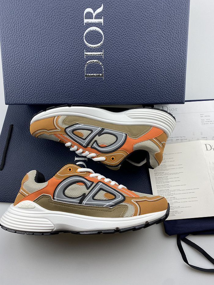 D10R SNEAKER