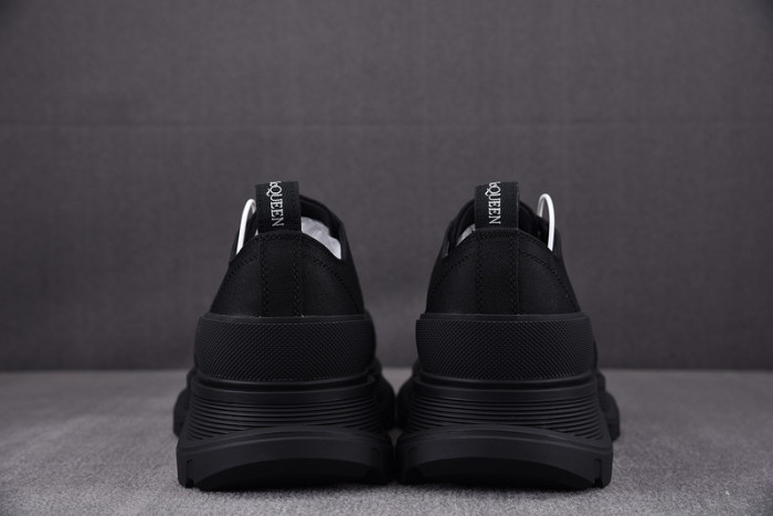 ALEX MCQU SNEAKER