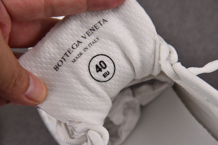 BV sneaker