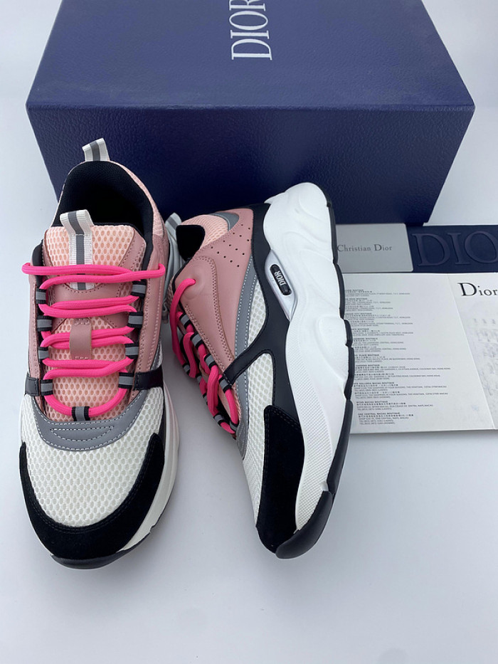 D10R SNEAKER