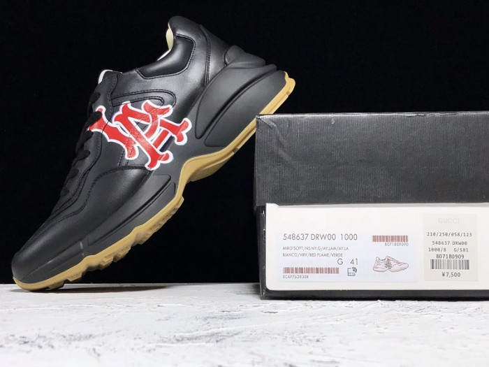 GUI SNEAKER