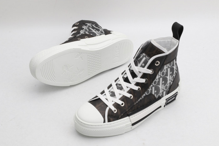 D10R SNEAKER