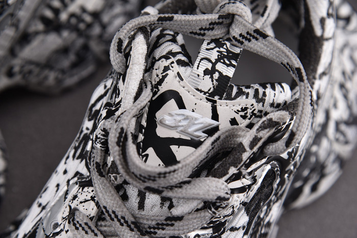 BALEN&GA SNEAKER