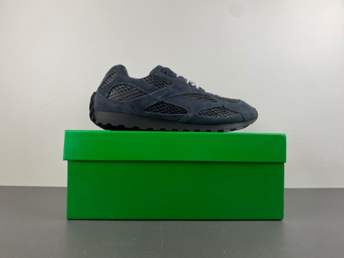 BV sneaker