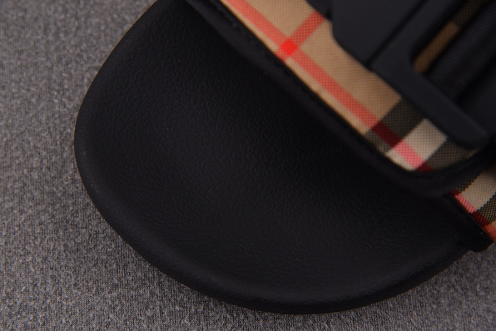 BUB SANDAL