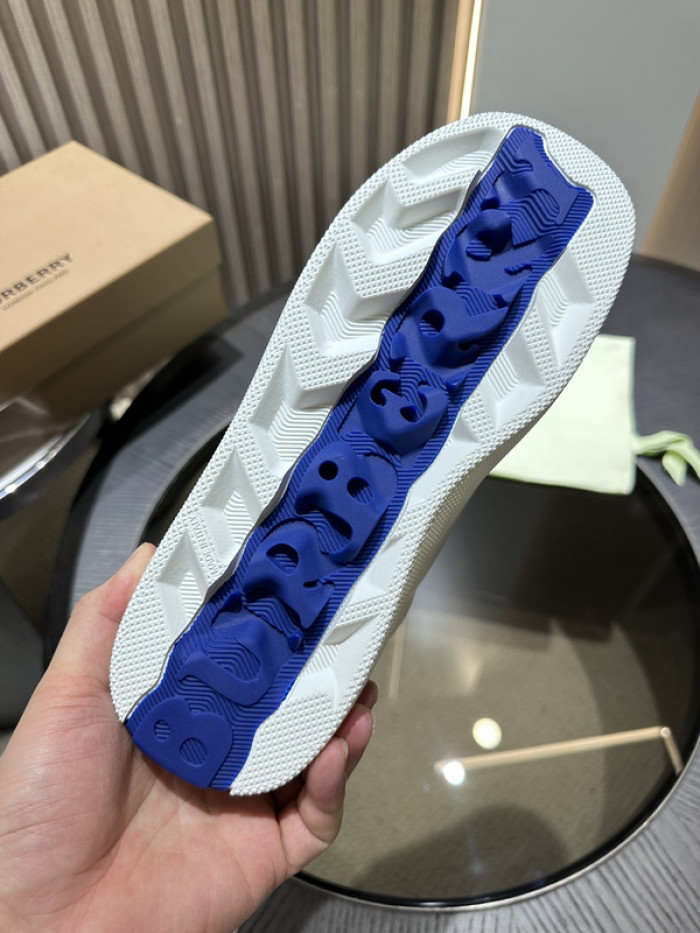 BUB sneaker