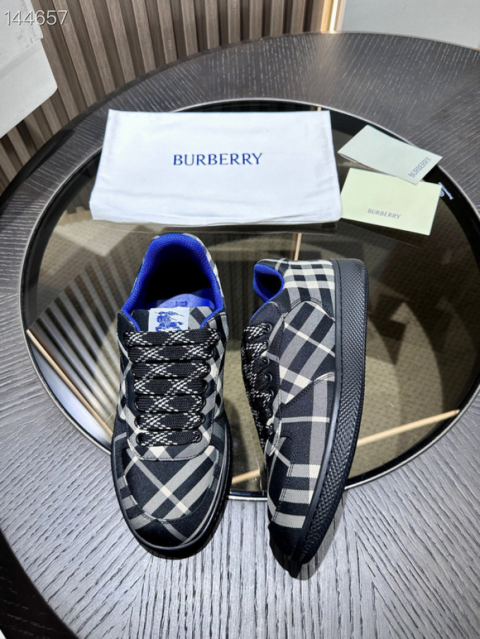 BUB sneaker