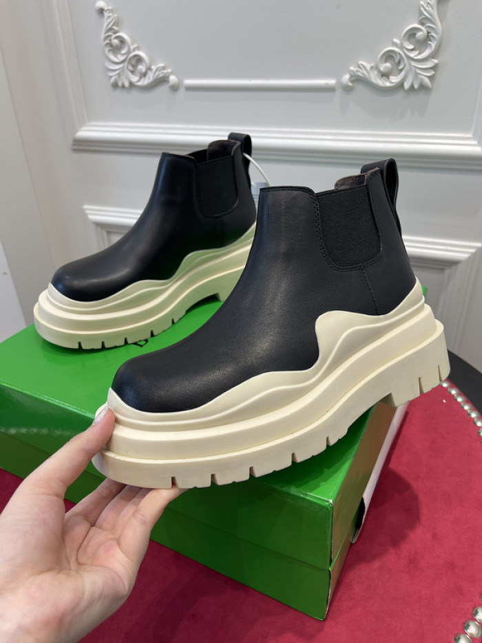 BV boots 033