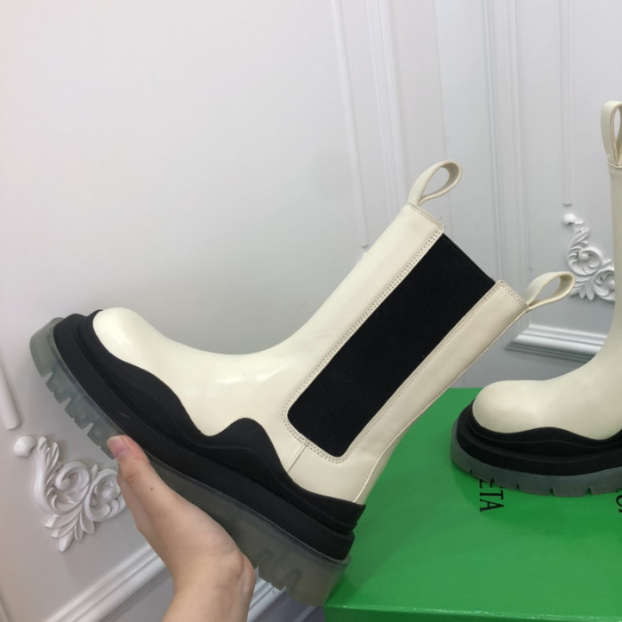 BV boots 032