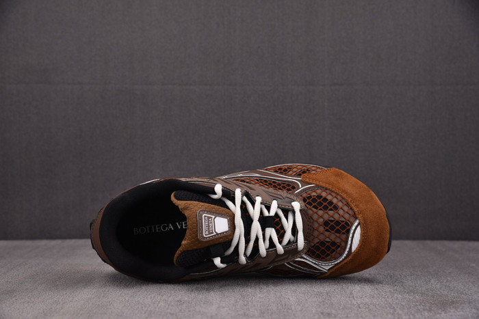BV sneaker