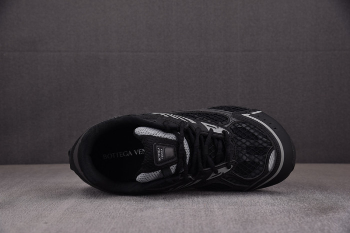BV sneaker