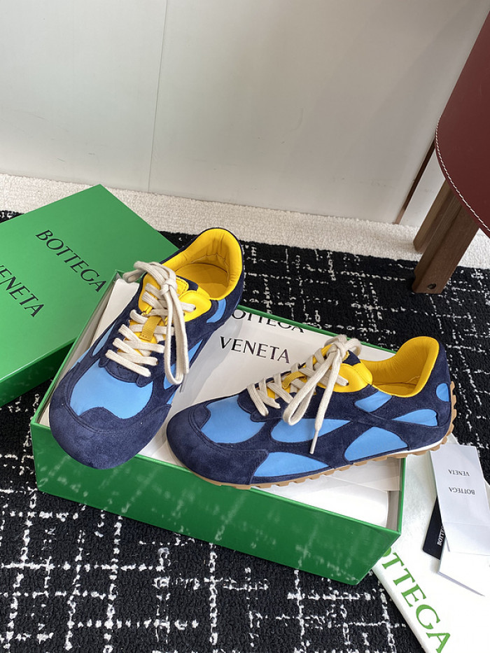 BV sneaker