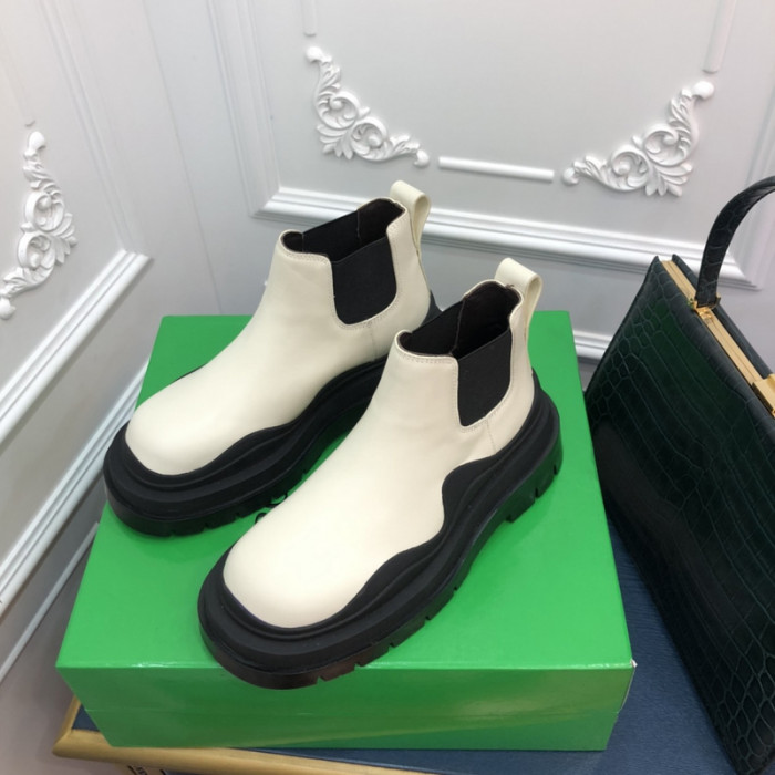 BV boots 013