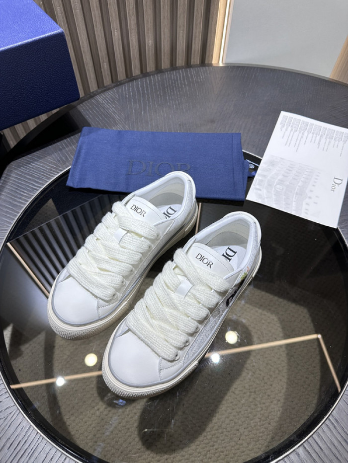D10R SNEAKER