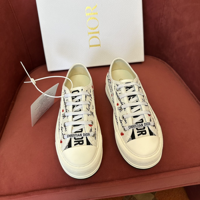D10R SNEAKER