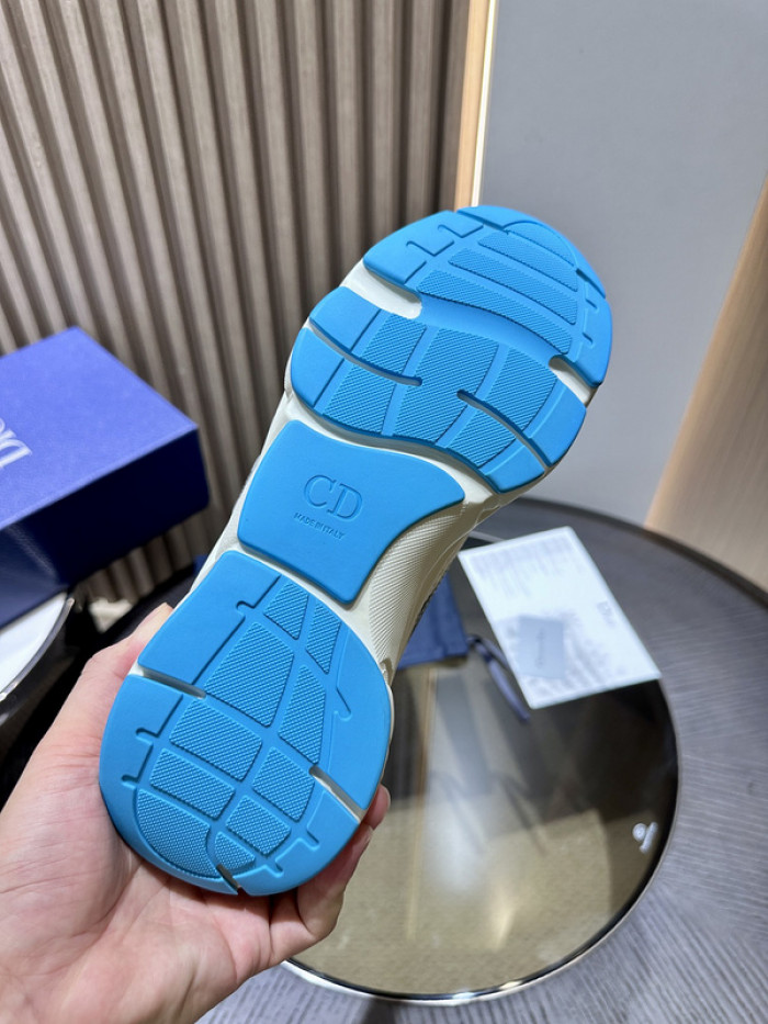 D10R SNEAKER