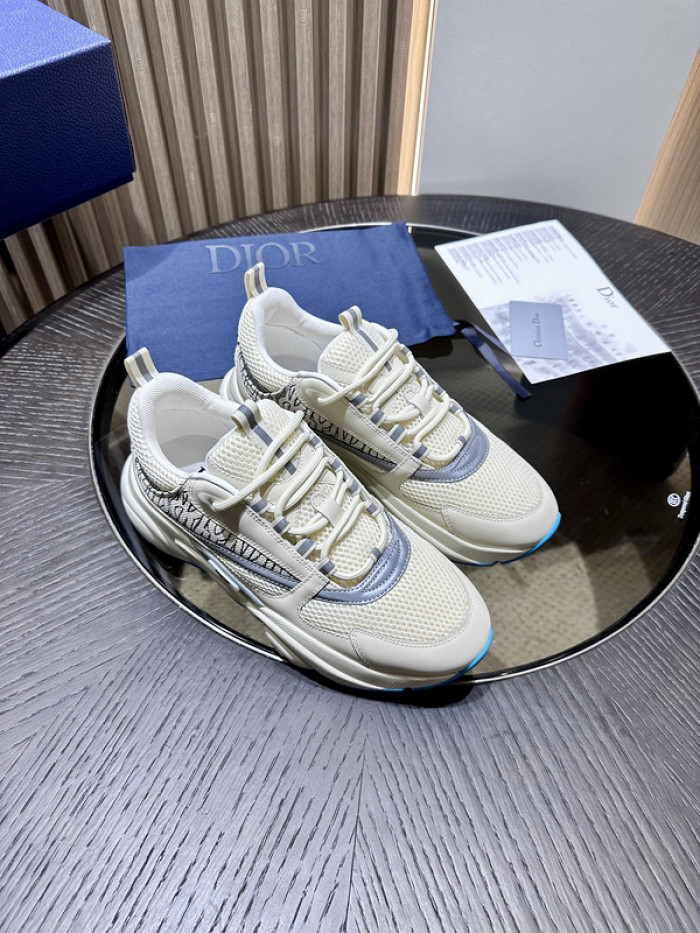 D10R SNEAKER
