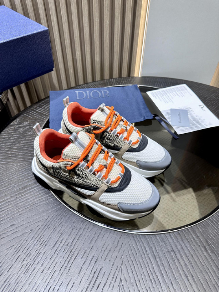 D10R SNEAKER