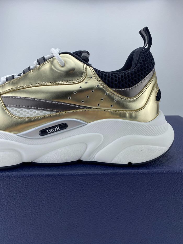 D10R SNEAKER