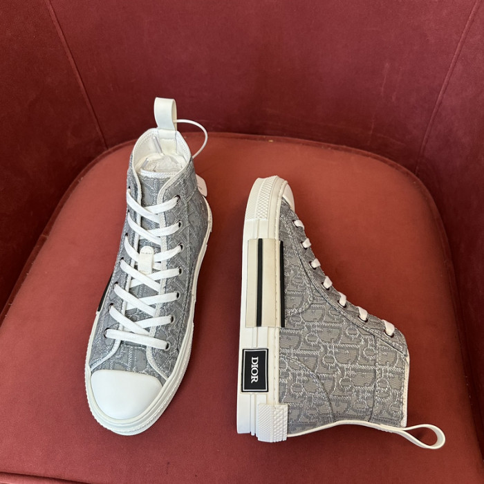 D10R SNEAKER