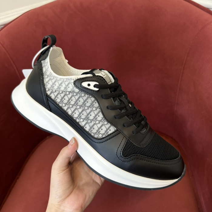 D10R B25 SNEAKER