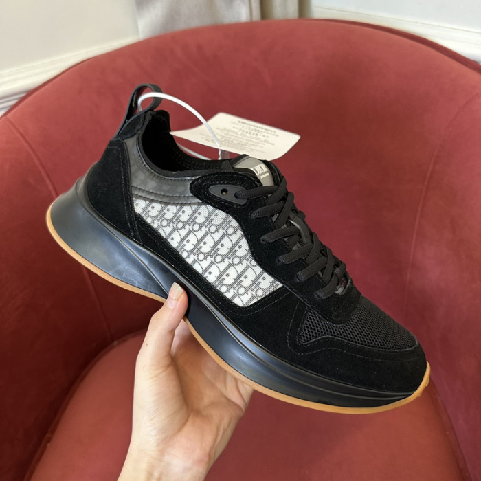 D10R B25 SNEAKER