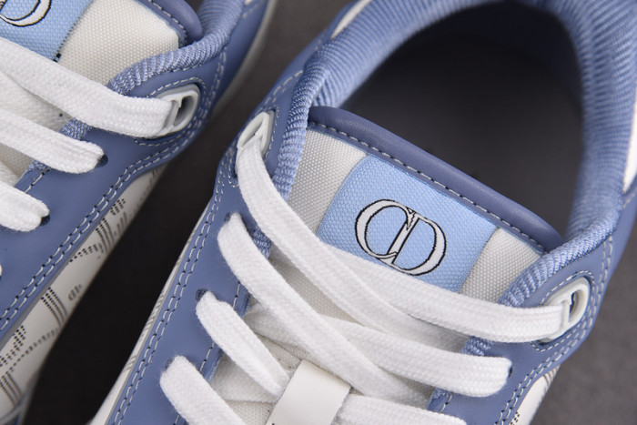 D10R B27 LOW SNEAKER