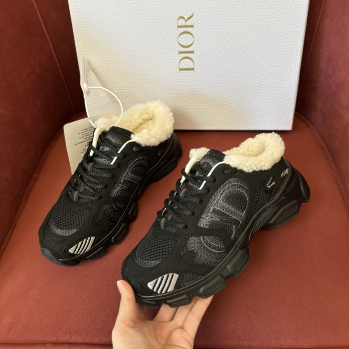 D10R SNEAKER