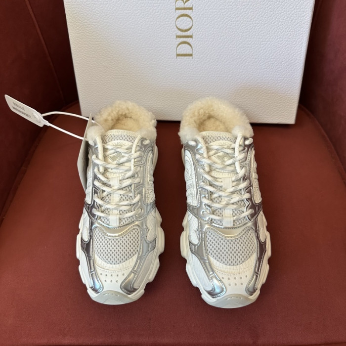 D10R SNEAKER
