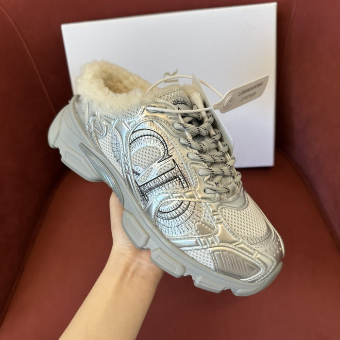 D10R SNEAKER
