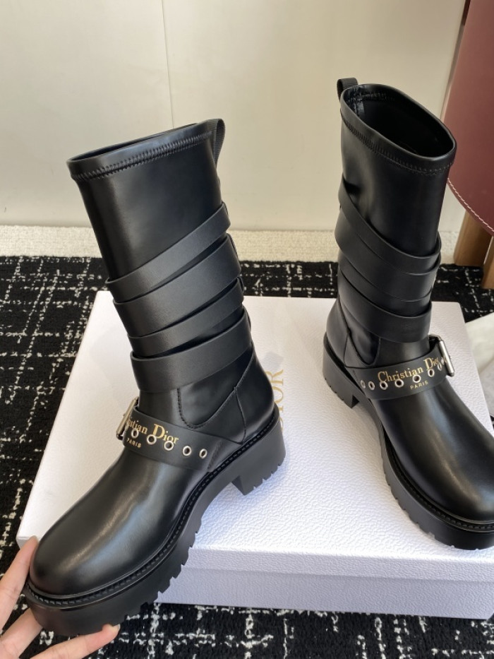 D10R boot (mid)