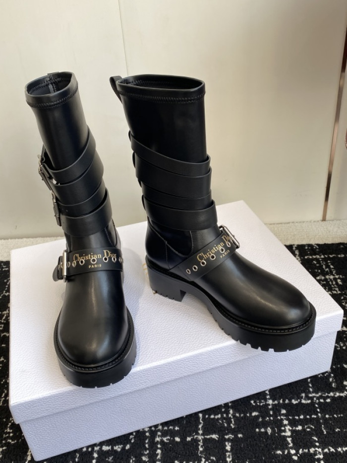 D10R boot (mid)