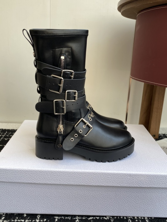 D10R boot (mid)
