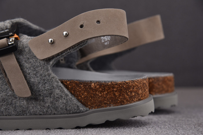 d10r sandal