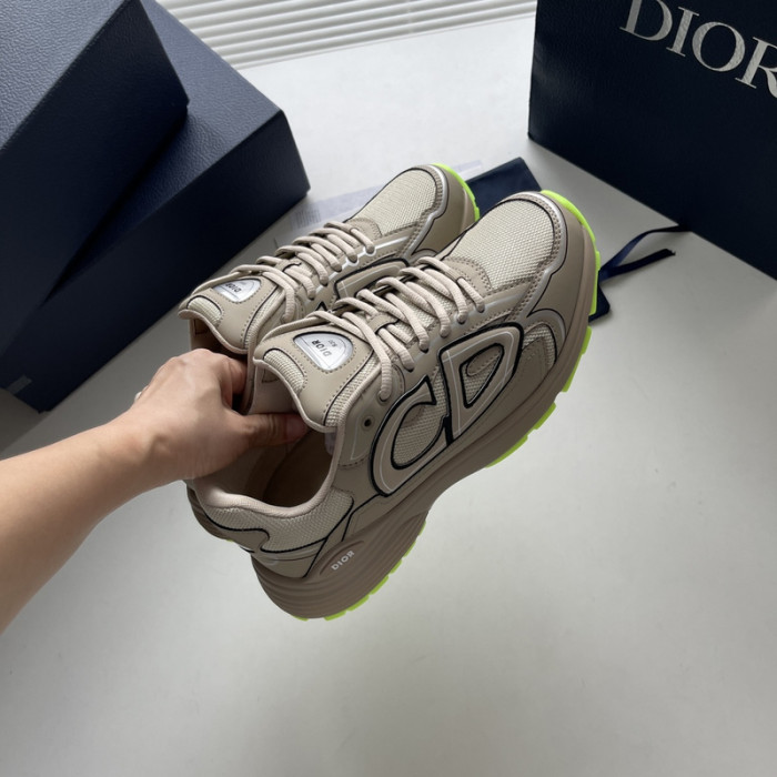 D10R SNEAKER
