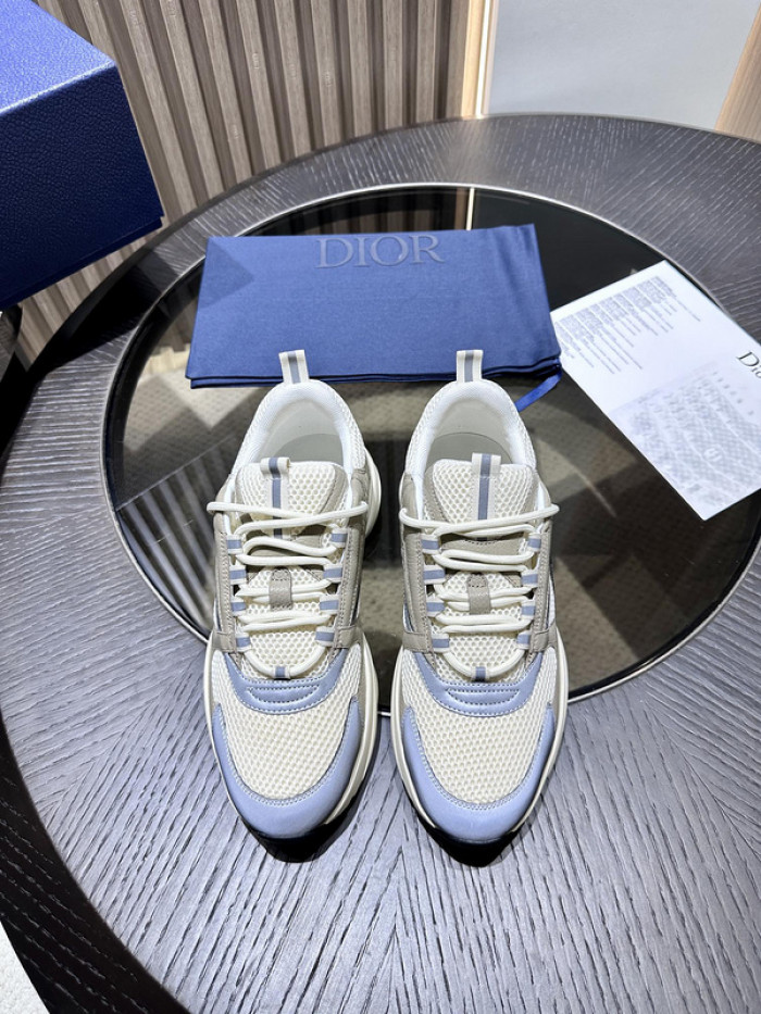 D10R SNEAKER