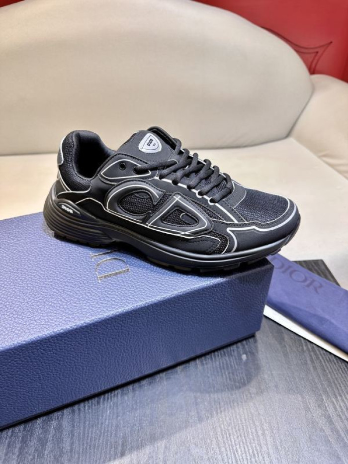 D10R SNEAKER