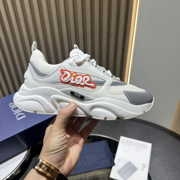 D10R SNEAKER