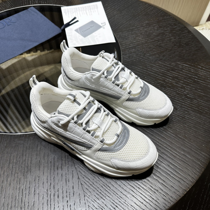 D10R SNEAKER