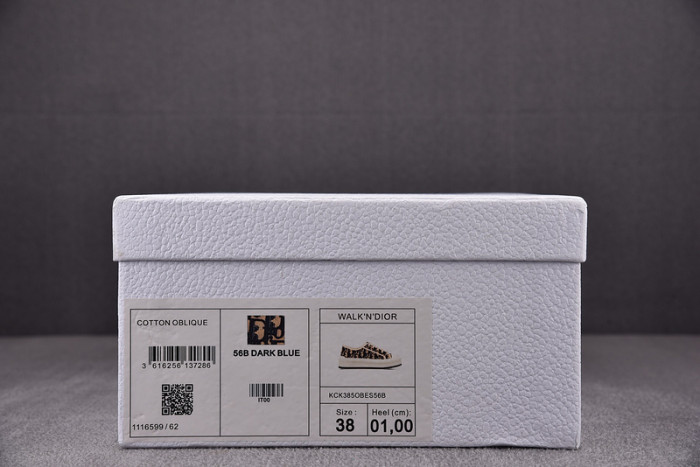 D10R SNEAKER