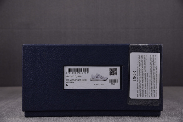 D10R SNEAKER