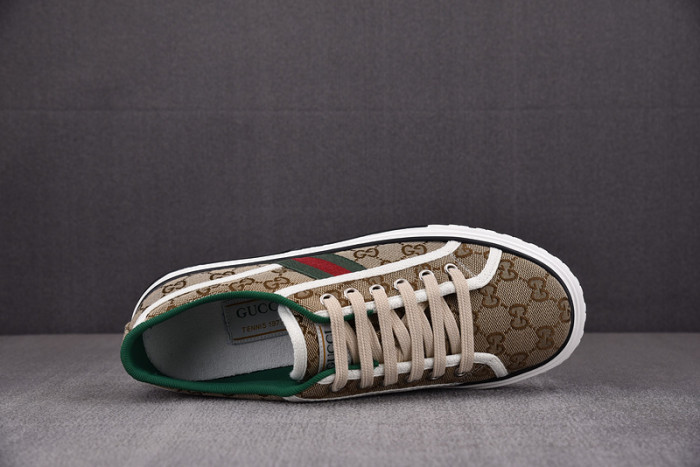 GUI SNEAKER