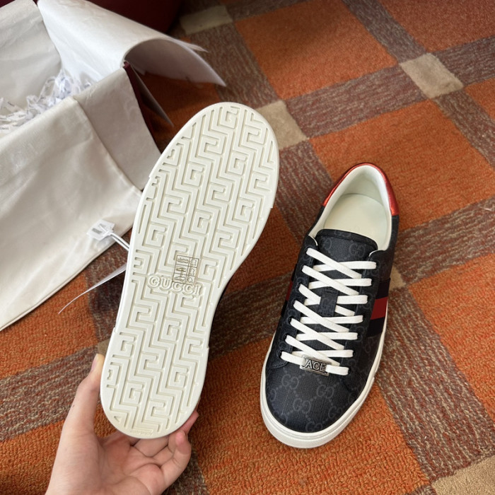 GUI SNEAKER