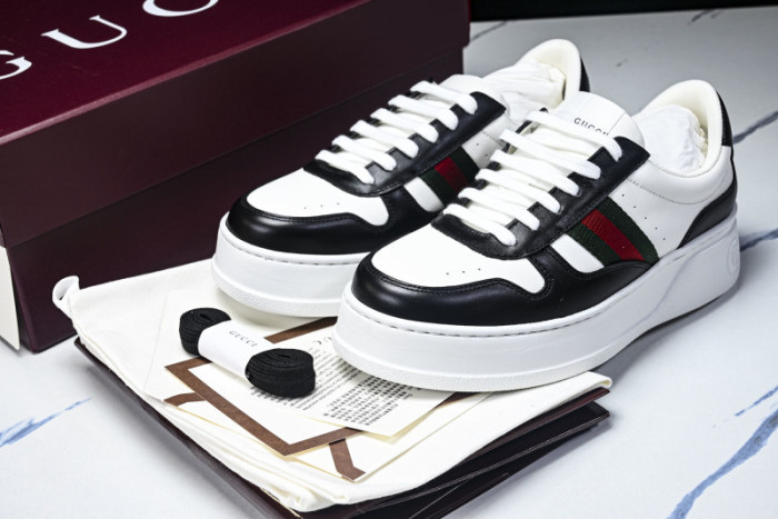 GUI SNEAKER