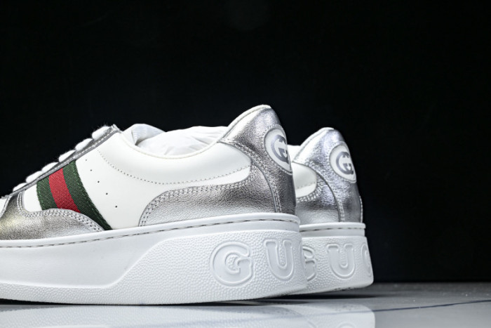 GUI SNEAKER