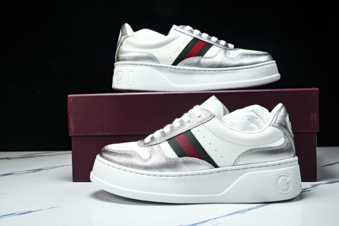 GUI SNEAKER