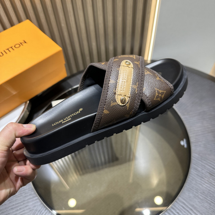 L0VT SANDAL