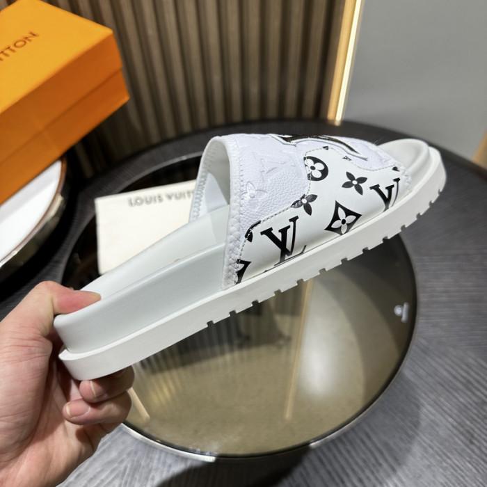 L0VT SANDAL